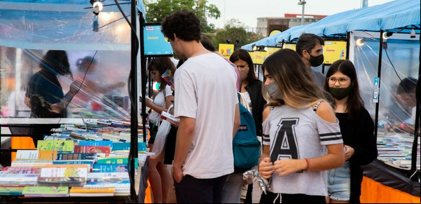 Orientada al público joven y con nueva sede, se realiza la tercera edición de Felba