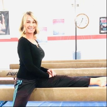 Nadia Comaneci, la chica 10 cumple 60 años: la sonrisa permanente y una biografía que aún está llena de misterios