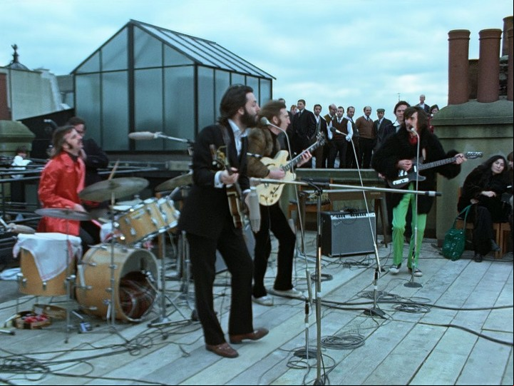 El concierto de la terraza fue el resultado de haber pensado salir a tocar en vivo. Documental The Beatles: Get Back.
