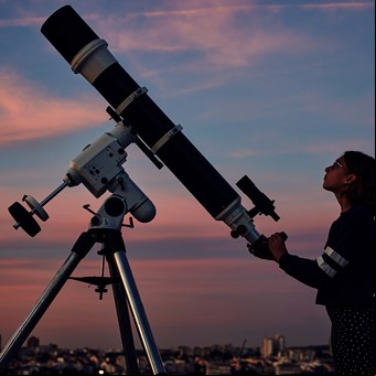 Marzo trae dos eclipses y la desaparición de los anillos de Saturno: cuándo y dónde ver estos fenómenos 