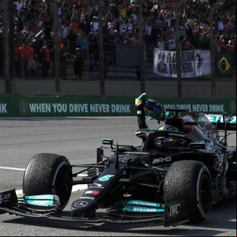 Fórmula 1: ¿ventaja Hamilton? El inglés correrá en Jeddah con el motor que arrasó en Brasil