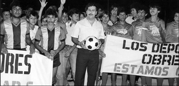 De Gareca a Bilardo y Maradona: la relación entre el fútbol argentino y Pablo Escobar
