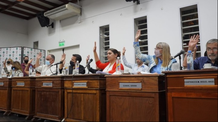 La ordenaza que aprueba la licencia de Menéndez salió por el Concejo Deliberante, el martes a la noche.