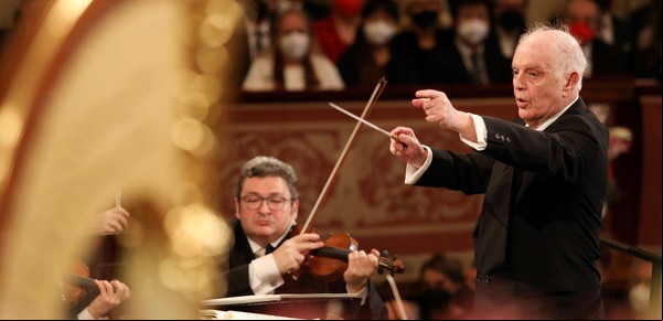 Daniel Barenboim dirigió el Concierto de Año Nuevo en Viena