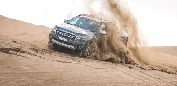 Clínicas de manejo y música en vivo, la seductora propuesta de Ford para los atardeceres en Pinamar
