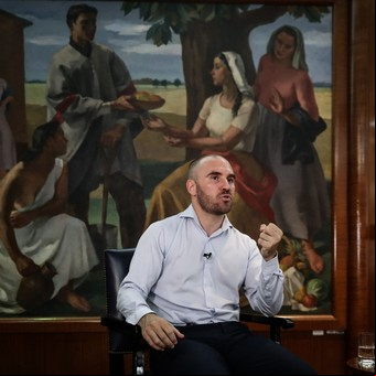 Martín Guzmán advirtió que el FMI puede perder legitimidad "si empuja a Argentina a una situación desestabilizante" y luego se reunió con Cristina Kirchner