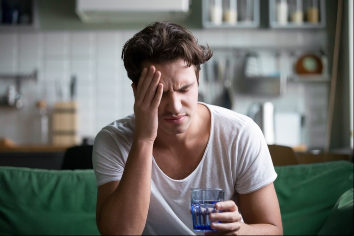 La migraña es una de las afecciones por la que los pacientes prueban los derivados del cannabis. Foto Shutterstock.