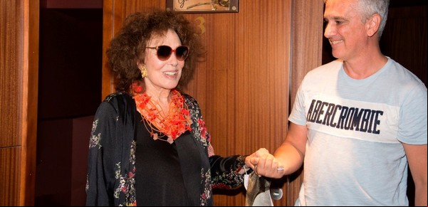 Graciela Borges fue homenajeada por el Teatro Tronador, en Mar del Plata