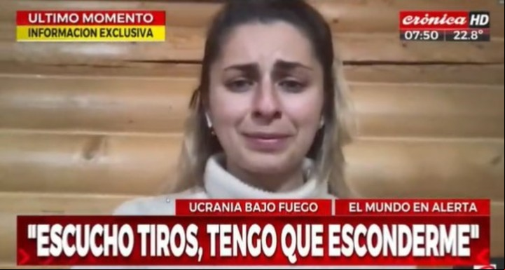 Video: una mujer se tuvo que ir a refugiar en vivo.