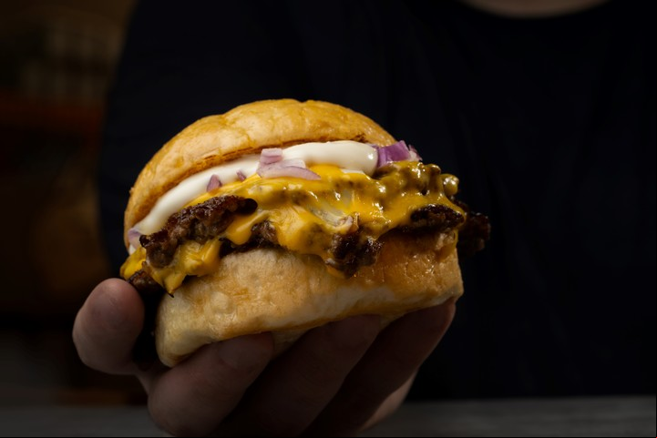 La Golden, la hamburguesa ganadora de La Birra Bar.