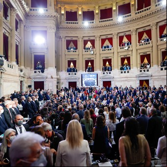 El Gobierno tiene que llamar a audiencias para subir las tarifas del 20% al 40%