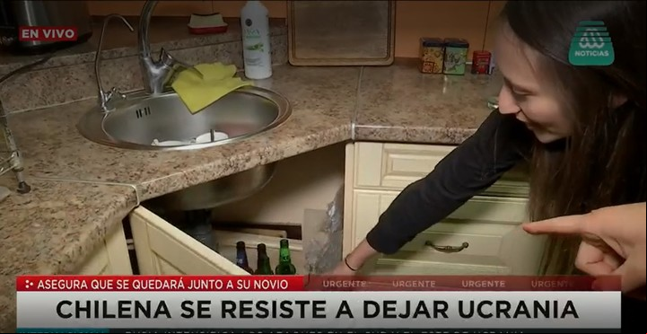 Las botellas que guardan los novios para preparar bombas molotov. Foto: Meganoticias