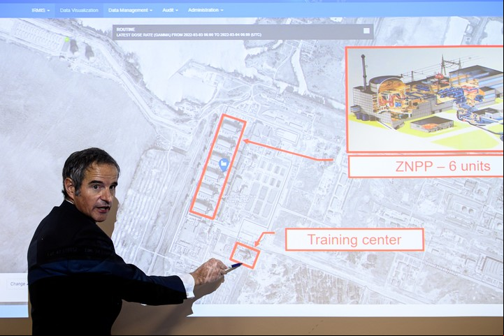 El director de la Agencia Internacional de Energía Atómica, el argentino Rafael Grossi, habla del ataque a Zaporizhzhia. Foto: EFE