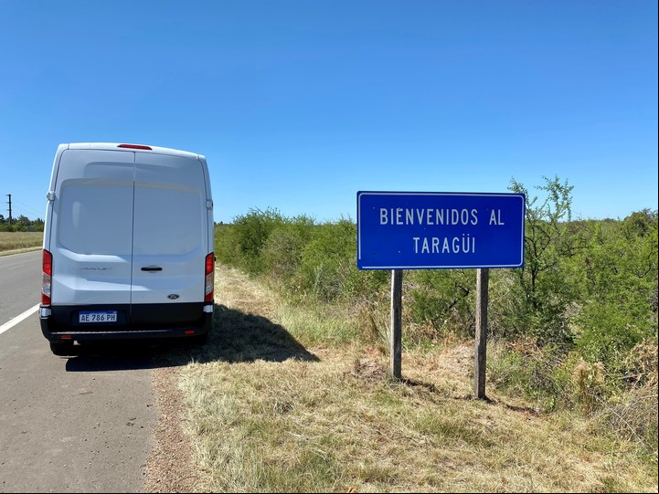 Entrando a la provincia de Corrientes, por la localidad de Mocoretá.