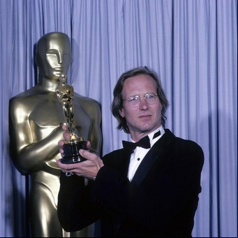 Murió William Hurt, el actor de "Te amaré en silencio" y "El beso de la Mujer araña"