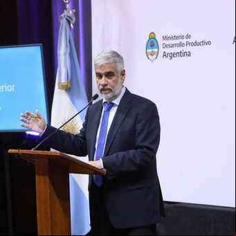 La renuncia de Feletti: el final cantado de un funcionario que nunca logró hacer pie