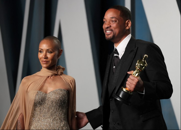 Will Smith y su esposa Jada Pinkett Smith, en la fiesta de Vanity Fair post Oscar. Foto Reuters