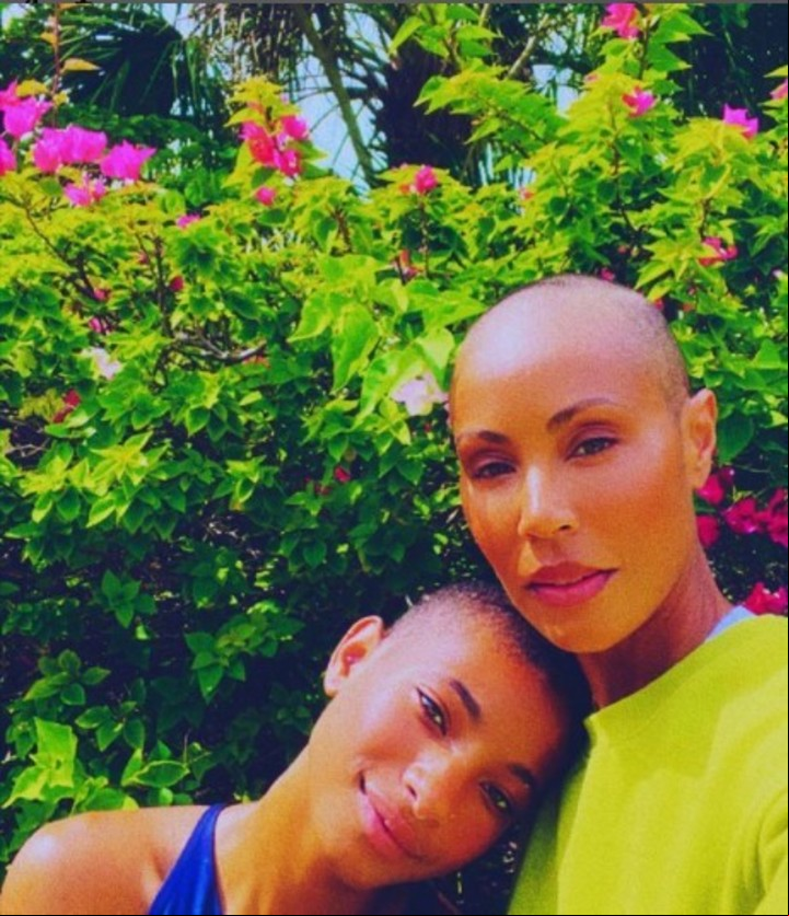 Jada Pinkett Smith se rapó hace nueve meses por sugerencia de su hija Willow. Foto Instagram