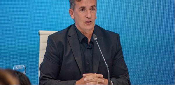 Nueva advertencia de Beligoy para los futbolistas: se castigará con "severidad" a quienes violen la "zona de capitanes"