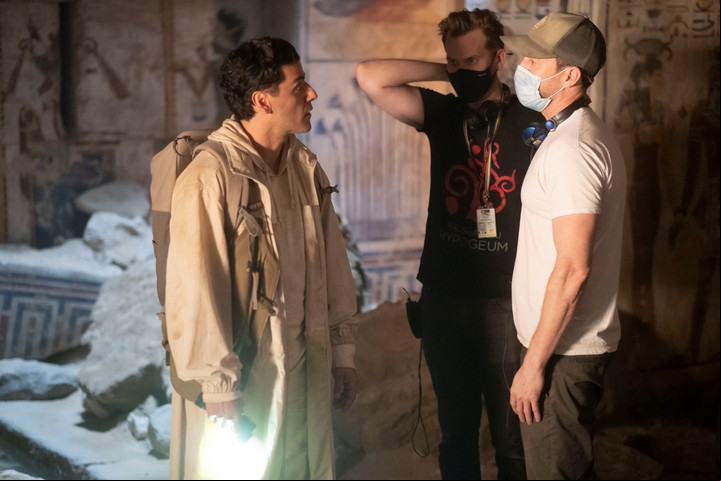 Con el director Mohamed Diab. Rodaron "Moon Knight" en Egipto y en varias ciudades del mundo. Foto Disney+