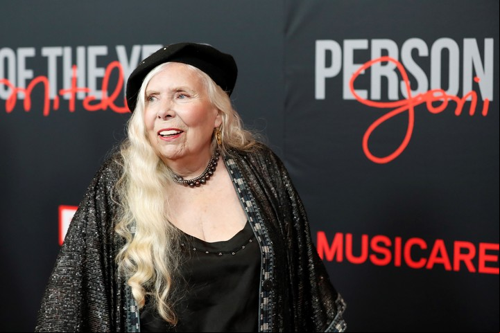 Joni Mitchell en los premios Grammy de este año, en Las Vegas. Foto: EFE.