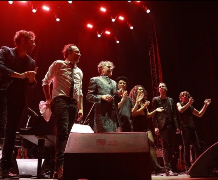 Fito Páez junto a su banda. Foto: IG