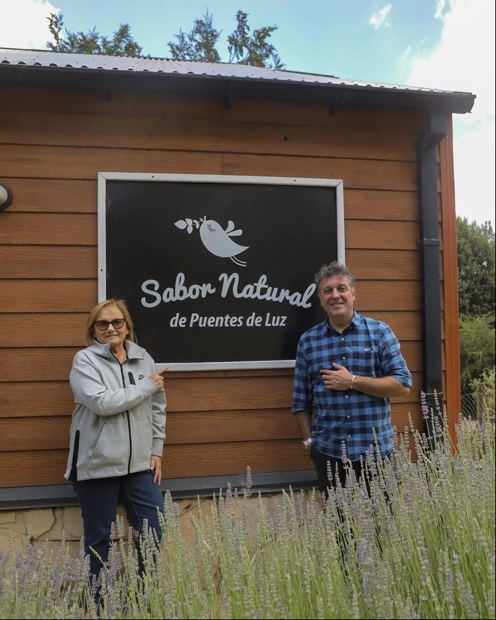 En San Martín de los Andes, con el chef Pablo Buzzo. Foto IG @dolliirigoyen