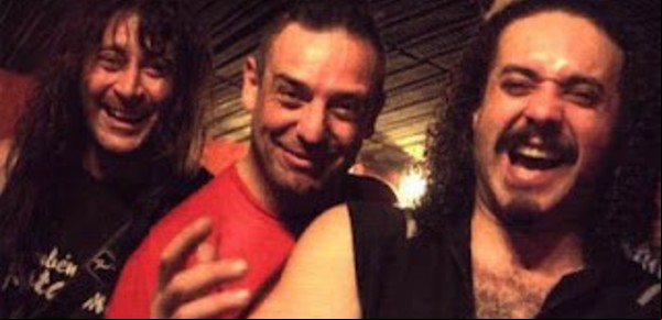 El ex baterista de Almafuerte murió en el escenario mientras tocaba junto a su esposa y sus hijos