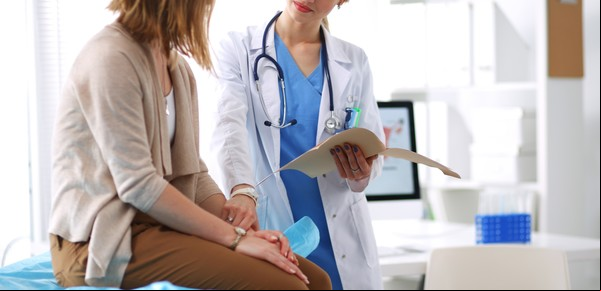 Más del 35% de los médicos dice que redujo la atención por prepagas