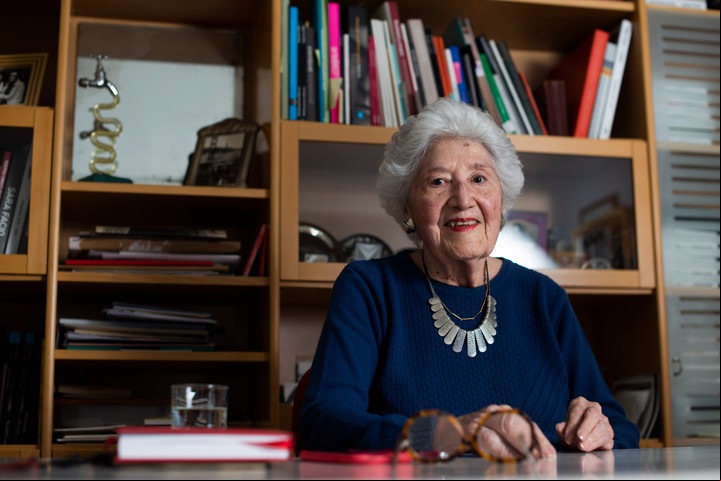 Sara Facio en la fundación María Elena Walsh. Foto: Federico Imas.