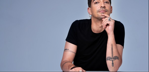 Muerdo, el cantautor español con acento argentino que hace su primer Gran Rex