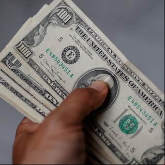 Dólar hoy y dólar blue, del miércoles 6 de junio: el paralelo trepó a $255 y el bolsa saltó a $270