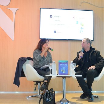 Guillermo Martínez en la Feria del Libro: "El sexo y el erotismo son temas menospreciados por la literatura y la crítica"