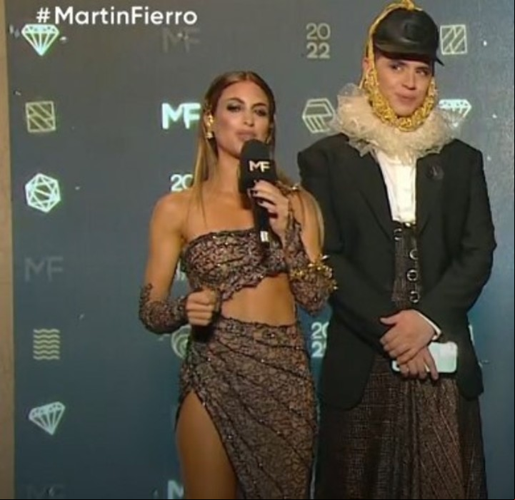 Santiago Artemis en la alfombra roja.