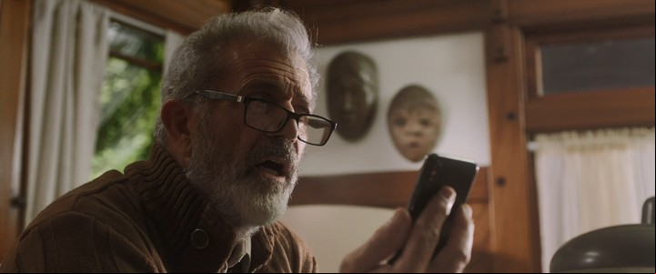 ¿Y hora quién llama? El de Mel Gibson es un rol secundario, y lo nominaron al Razzie como peor actor de reparto del 2021.