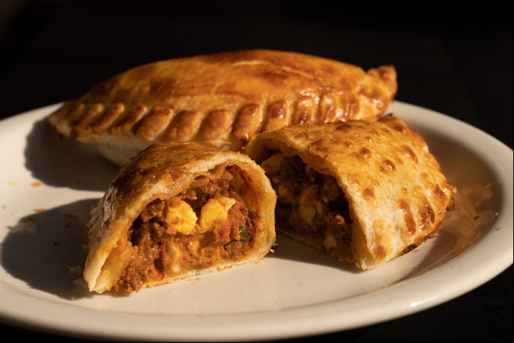La empanada de carne de Tiendita al corte. Foto: Fernando de la Orden