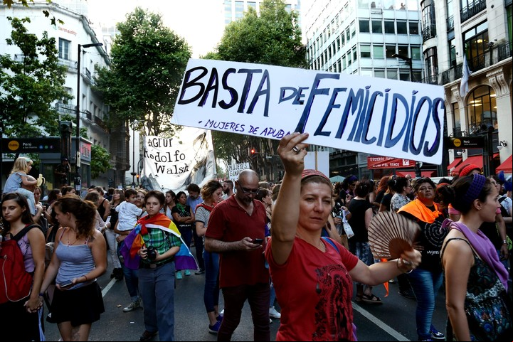 Se cumplen 7 años del primer Ni una menos el 3 de junio del 2015: hubo 2041 femicidios y 2361 chicos se quedaron sin madre.
Los datos surgen del Observatorio “Adriana Marisel Zambrano” que dirige La Casa del Encuentro. Foto Cecilia Profetico