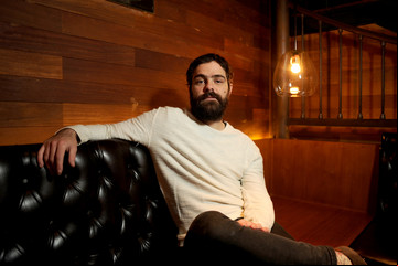 Peter Lanzani: talento en múltiples frentes