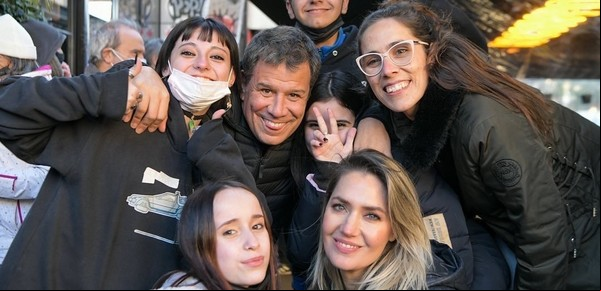 Una nueva encuesta midió la imagen de 21 políticos muy conocidos: sólo aprobó uno (y con lo justo)