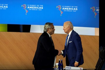 En el Gobierno buscan que la bilateral de Alberto Fernández con Joe Biden se haga a fines de agosto