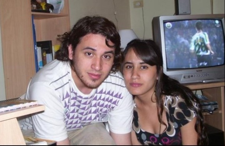 Marianela Rago, asesinada en 2010 en un departamento de Balvanera. En la foto, con su hermano Matías.
