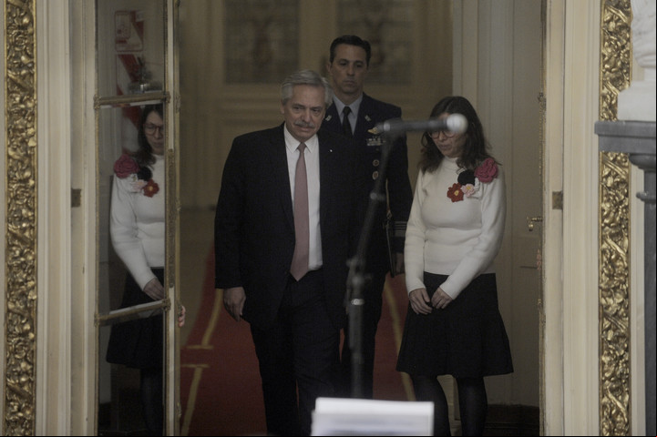 Batakis junto a Alberto Fernández en la Casa Rosada, el día de la jura de la flamante ministra. Foto: Juan Manuel Foglia.