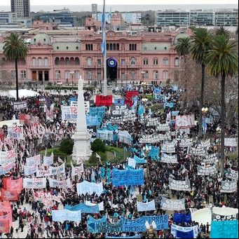 Se recalienta la calle y el Gobierno enfrenta un mes de marchas y protestas