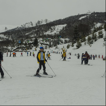 Inflación en la nieve: un día de esquí en Bariloche sale casi lo mismo que la entrada a un parque de Disney
