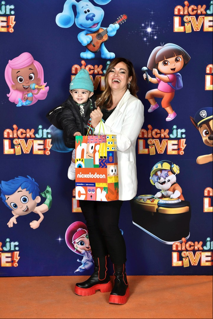Belen se y su hijo.