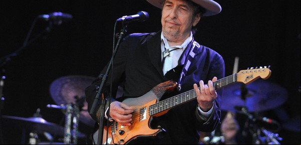 Bob Dylan para bebés: a los 83 años se abrió una cuenta de TikTok y ya subió videos, cual adolescente