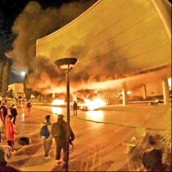 Condenaron a un ex secretario de ATE por los incendios en la Legislatura de Chubut y llaman al paro