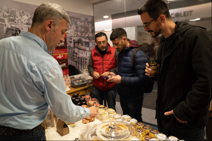 En el Mundial también se podrán comprar alfajores en los puestos de los expositores. Foto: Fernando de la Orden.
