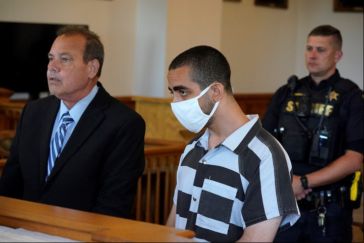 Hadi Matar, de 24 años, fue imputado por intento de asesinato. Foto: AP