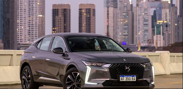 Lanzamiento nuevo DS 4: sofisticación y tecnología para el lujo francés